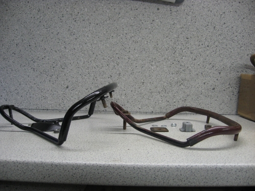 Sozius links - Fahrer rechts.jpg